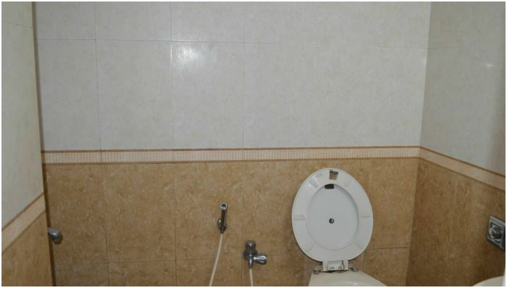 מומביי Bentleys Hotel מראה חיצוני תמונה